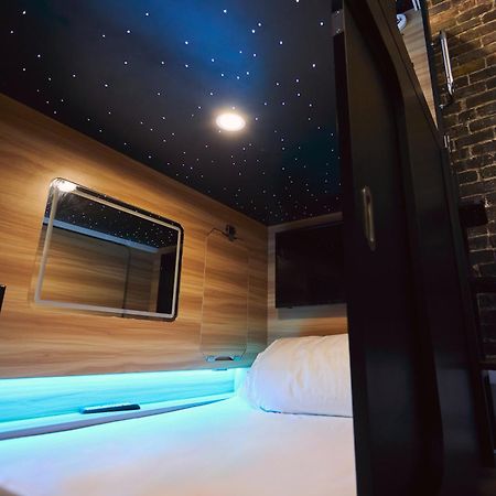 Capsule Hotel Μόντρεαλ Εξωτερικό φωτογραφία