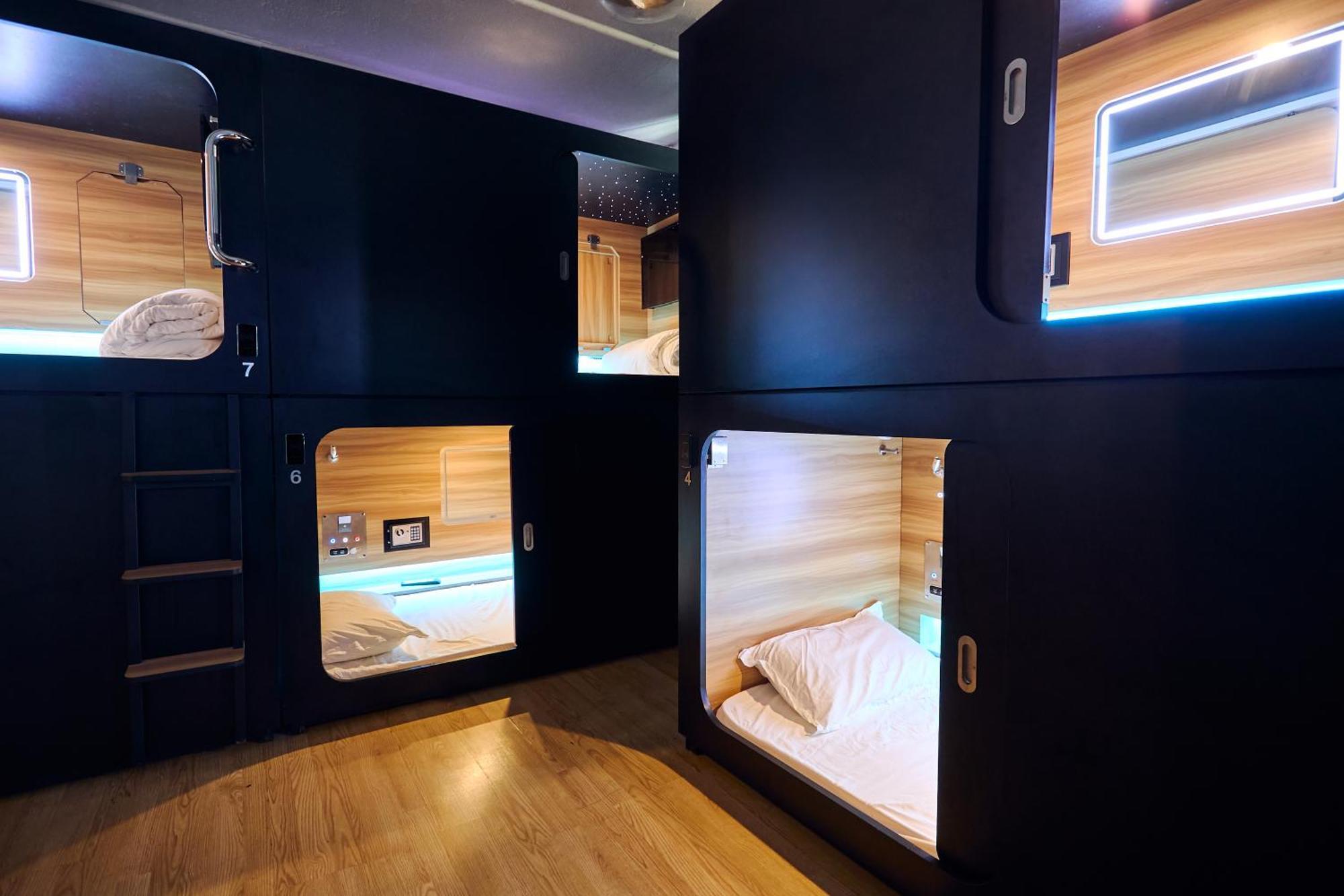 Capsule Hotel Μόντρεαλ Εξωτερικό φωτογραφία